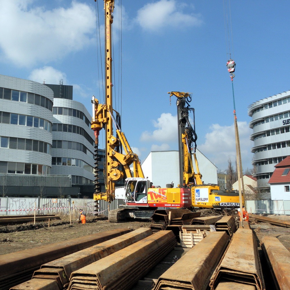 Firma AARSLEFF provádí zajištění stavební jámy v Praze